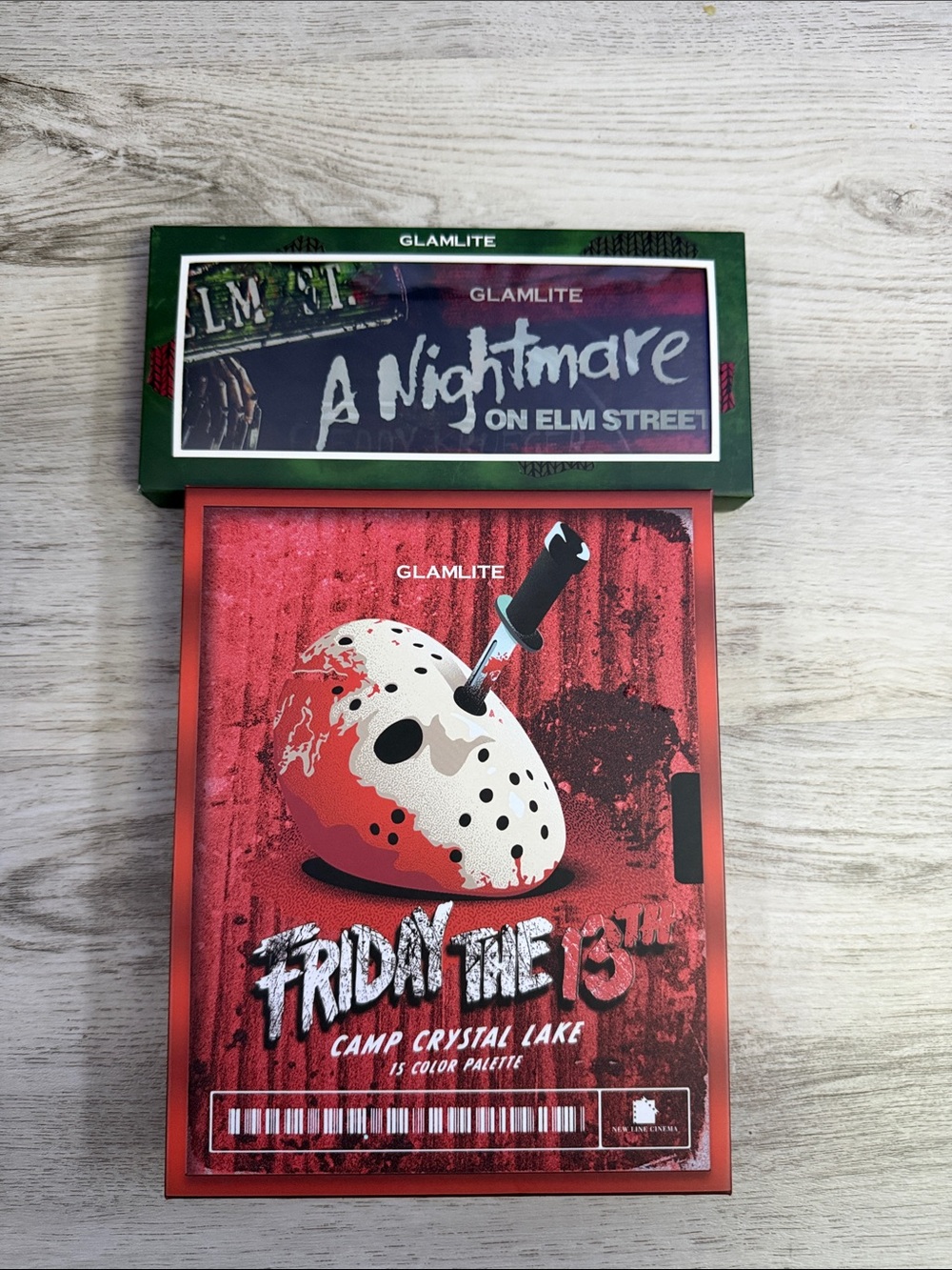 Glamlite Friday the 13th Camp Crystal Lake Eyeshadow Palette - Red